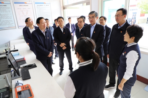 周村区东街社区是省人社厅办公室党支部的基层联系点.